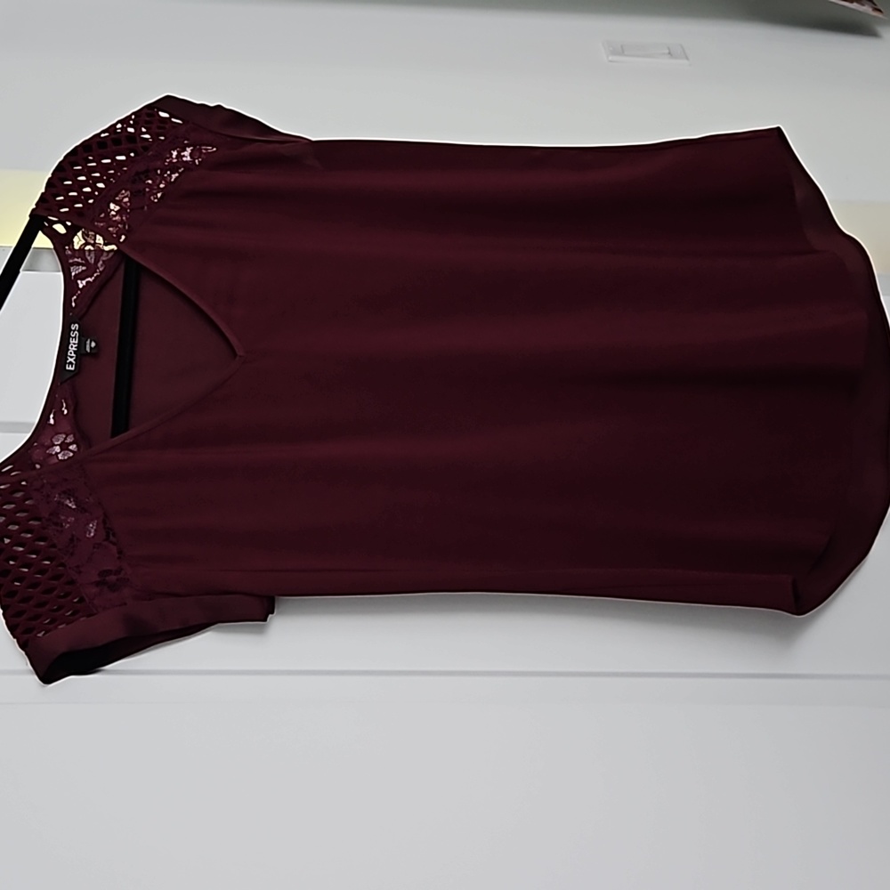 XS Burgundy Mesh Express Top